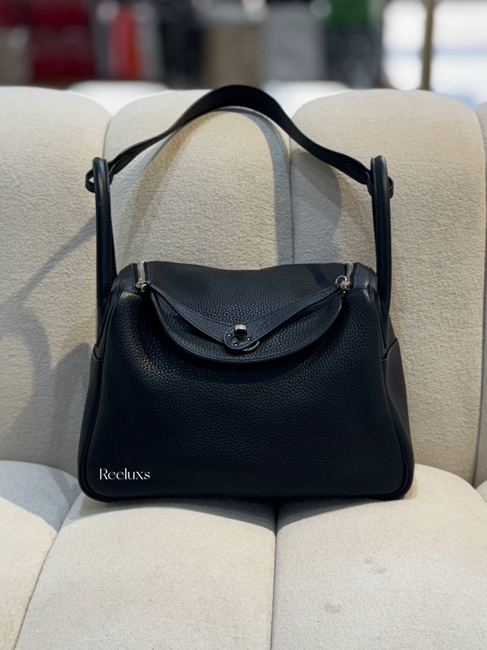 HERMES Lindy 30 Palladium Shoulder Bag