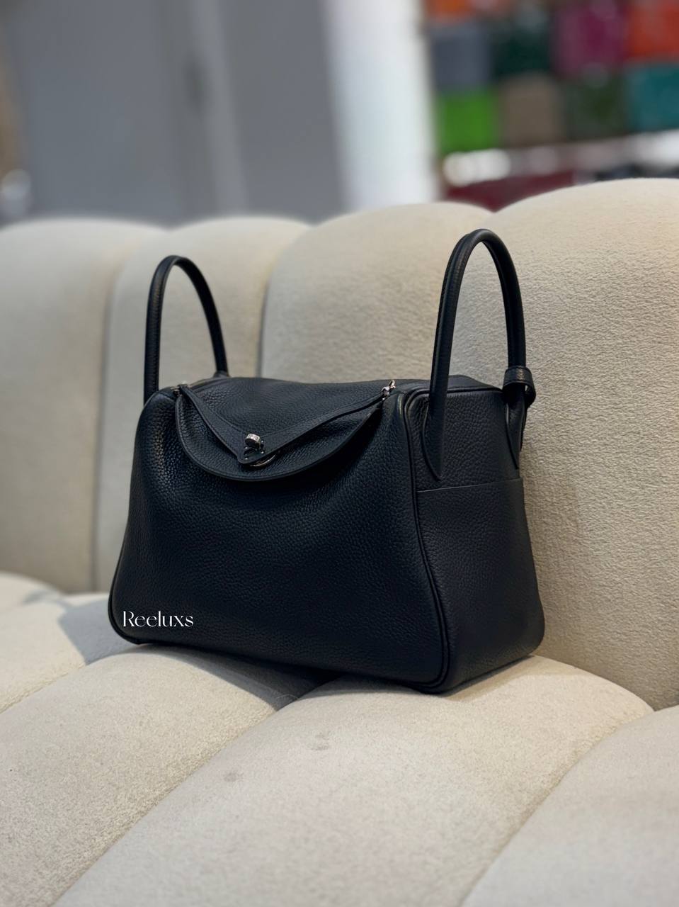 HERMES Lindy 30 Palladium Shoulder Bag
