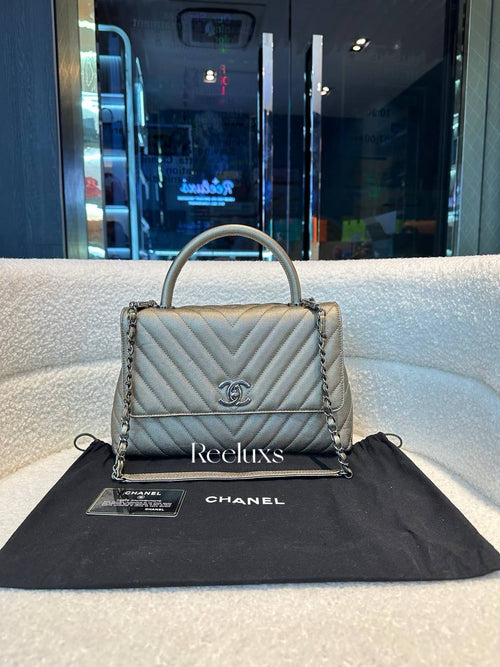 CHANEL Metallic Caviar Chevron Quilted Medium Coco Handle Flap Bag