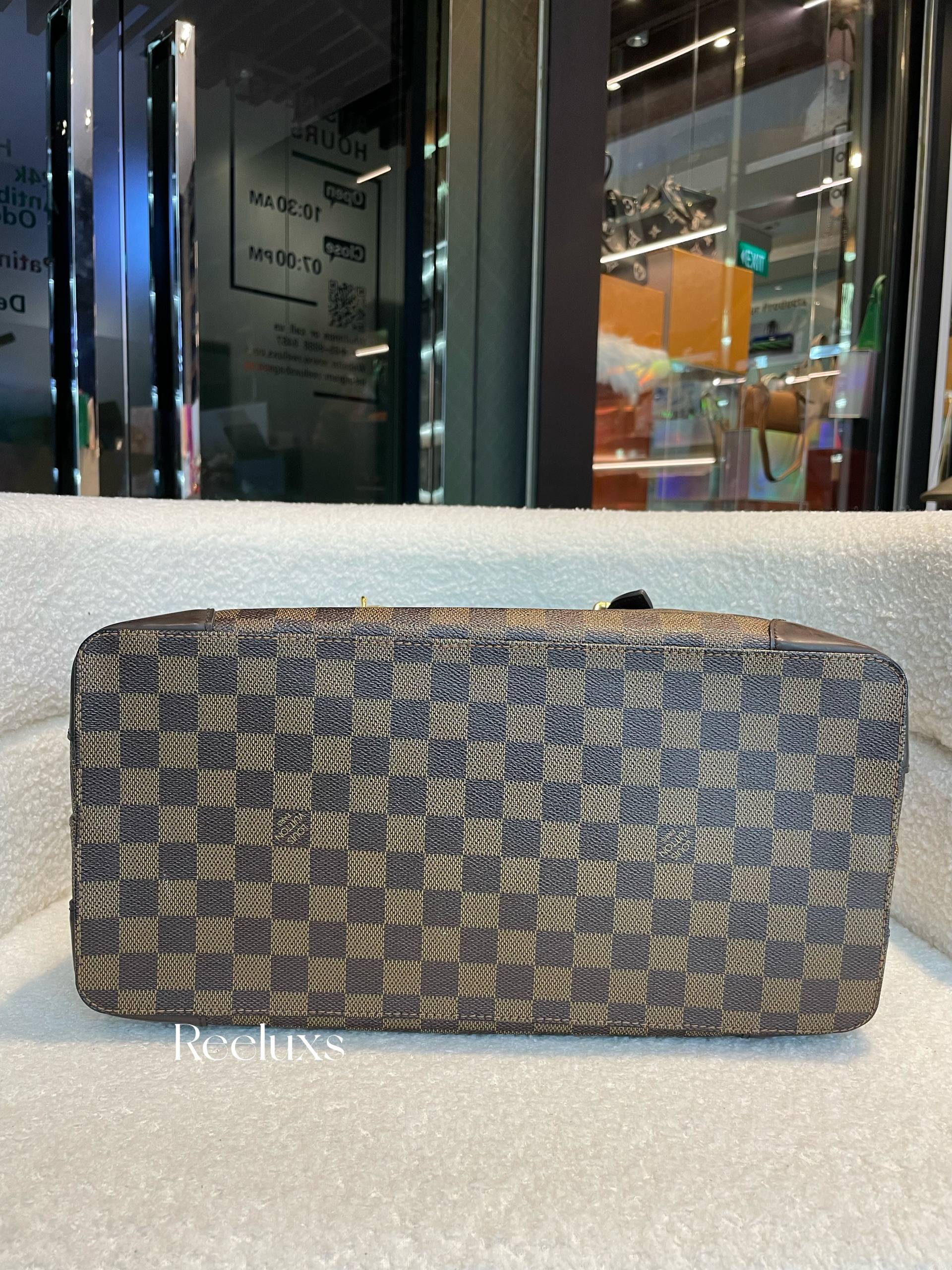 LOUIS VUITTON LV Damier Ebene Hampstead MM Handbag