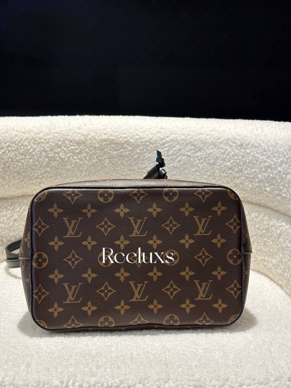 FULL SET LOUIS VUITTON LV Neonoe MM in Monogram Canvas, Black Strap Shoulder Bag GHW ( NFC )