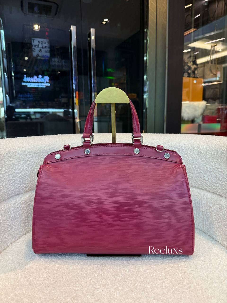 LOUIS VUITTON Fuchsia Epi Leather Brea MM Bag
