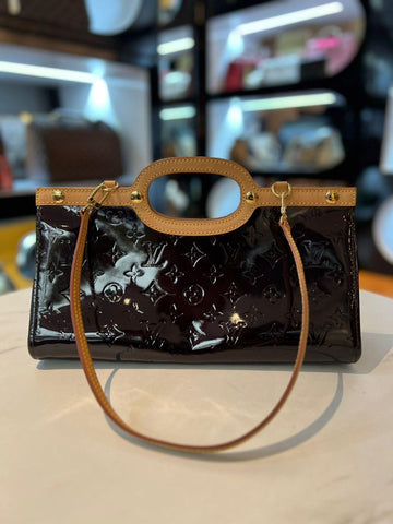 LOUIS VUITTON Monogram Vernis Patent Leather Shoulder Bag - Reeluxs 