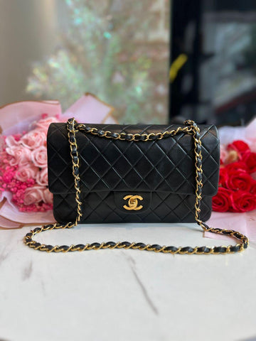 Chanel Vintage Black Quilted Lambskin Classic Medium - Reeluxs 