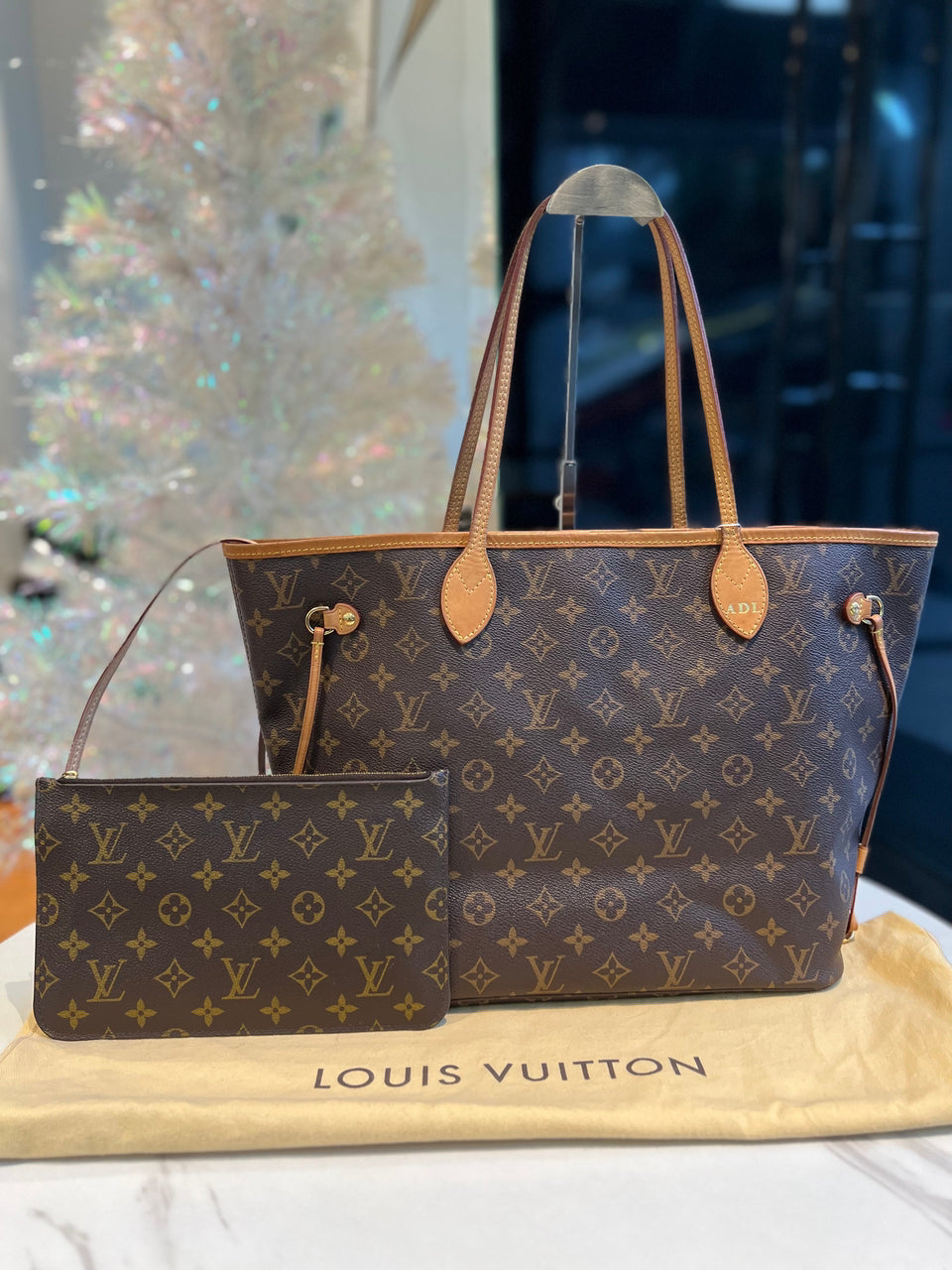 Louis Vuitton Monogram Neverfull MM Cerise Red Interior - Reeluxs 