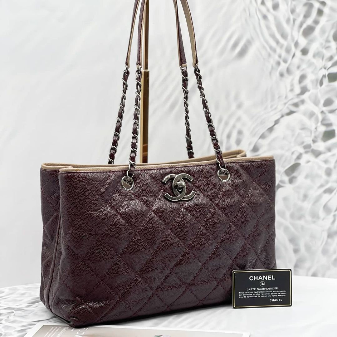 Chanel Quilted Caviar Tote Bag shw - Reeluxs 