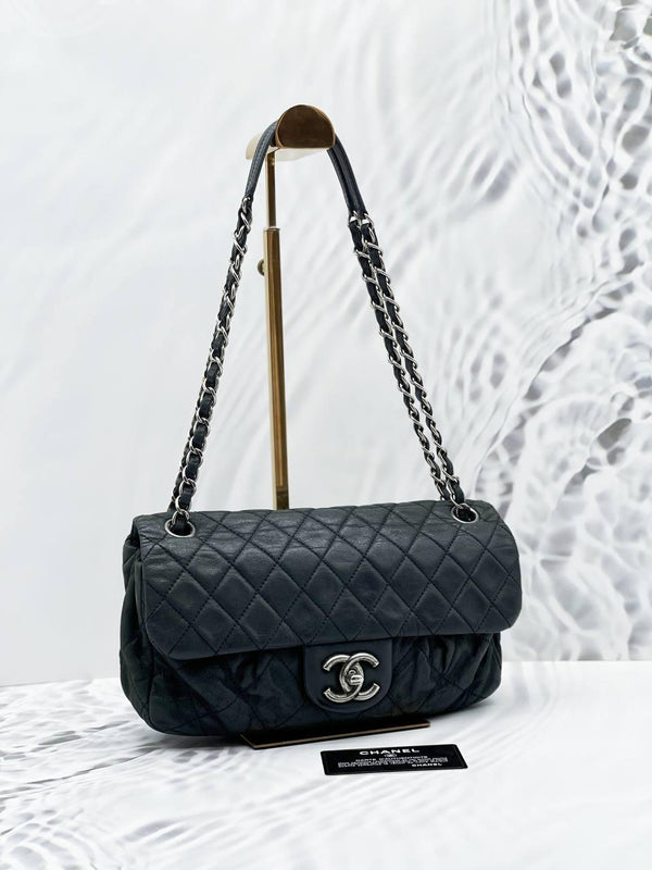 Chanel Quilted Iridescent Calfskin Leather Chic Quilt Flap Bag - Reeluxs 