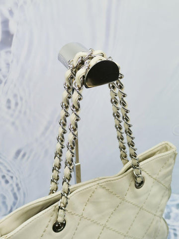 Chanel Silver Chain Shoulder Bag - Reeluxs 