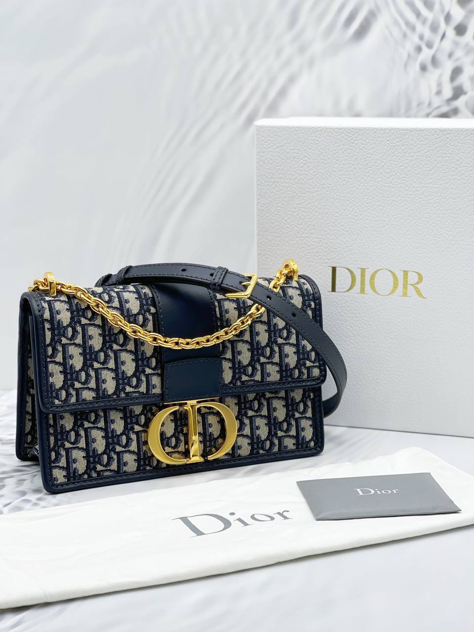 Christian Dior 30 Montaigne Blue Dior Oblique Jacquard Chain Bag