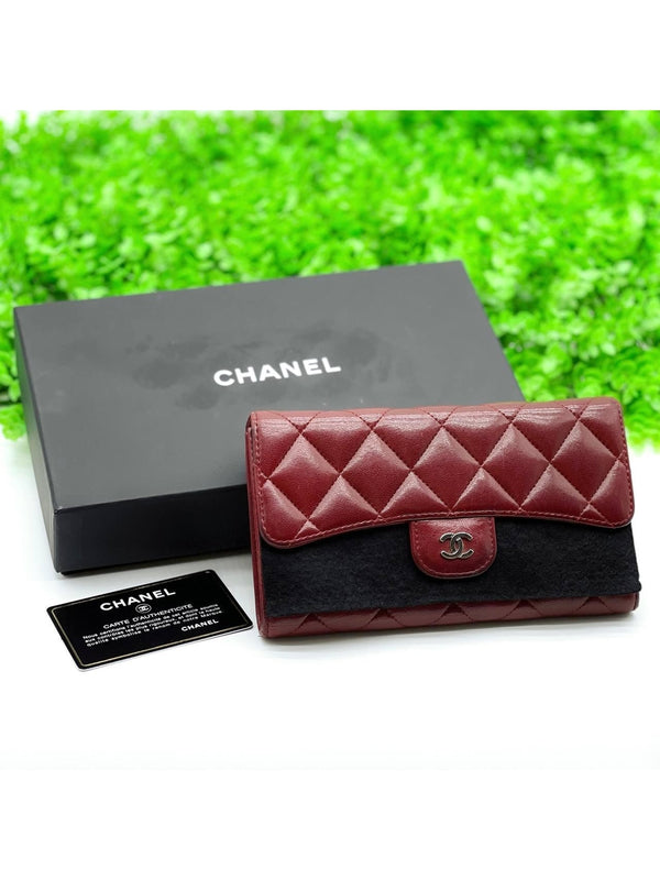 Chanel Classic Lambskin Leather Flap Wallet - Reeluxs 