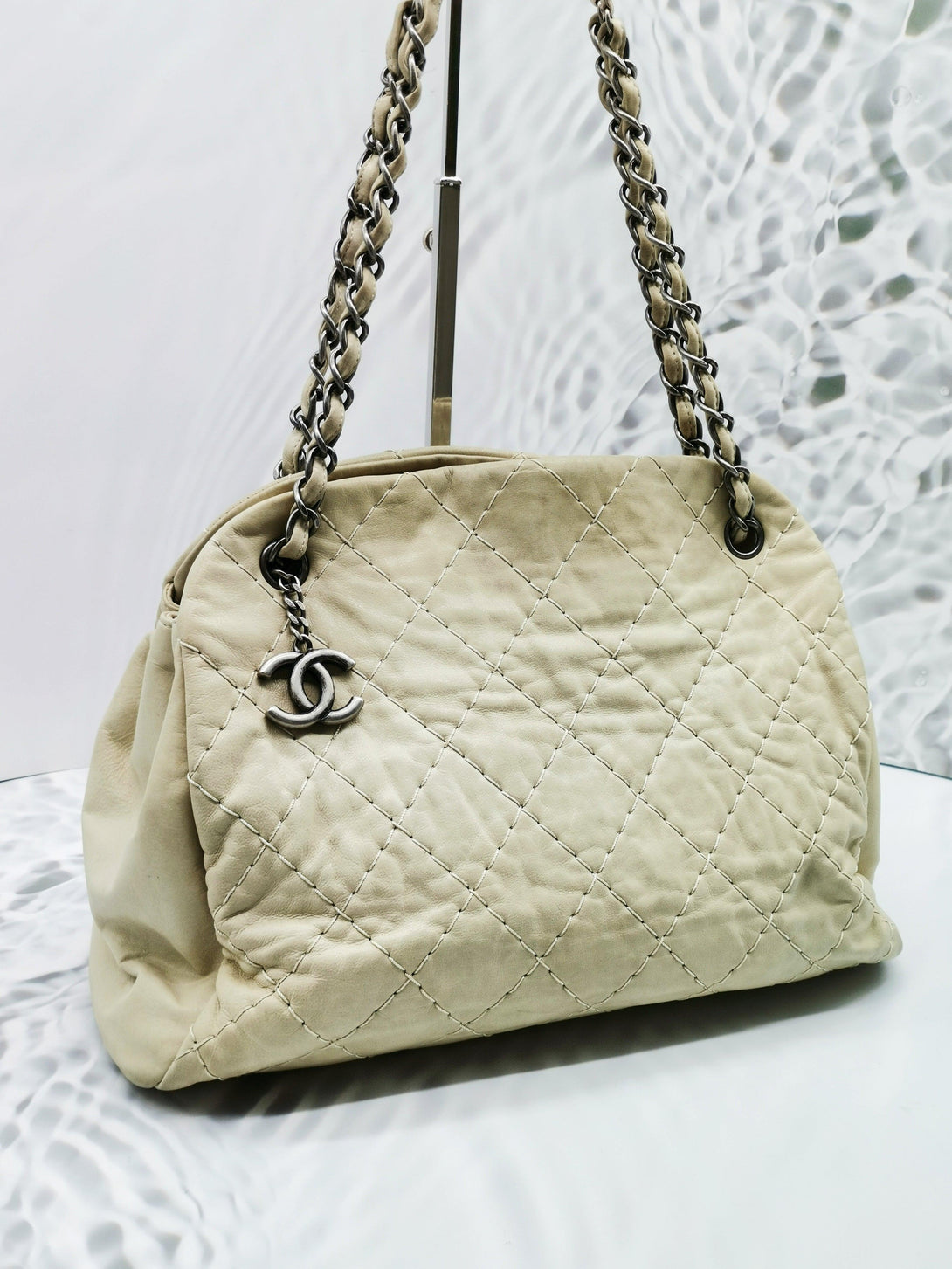 Chanel Just Mademoiselle Bag - Reeluxs 